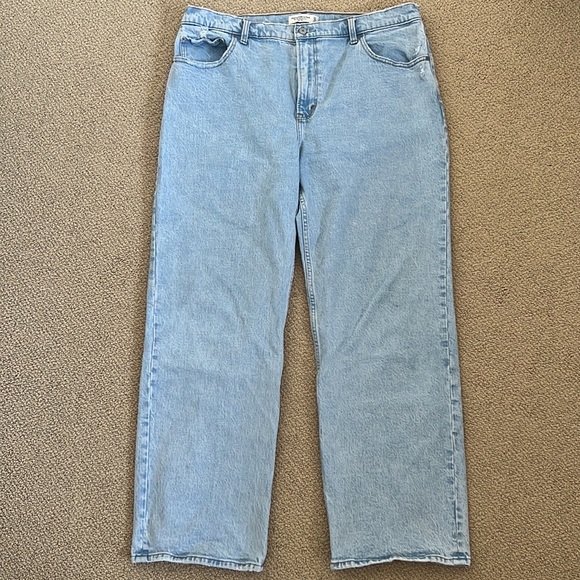 Abercrombie High Rise 90s Relaxed Jeans - Picture 4 of 7
